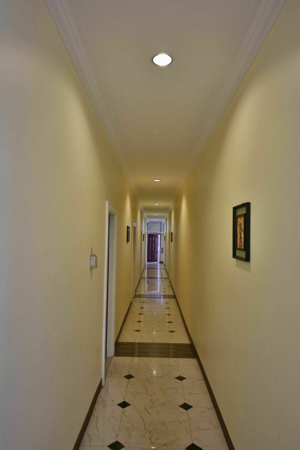 Hotel 72 Янгон Екстериор снимка