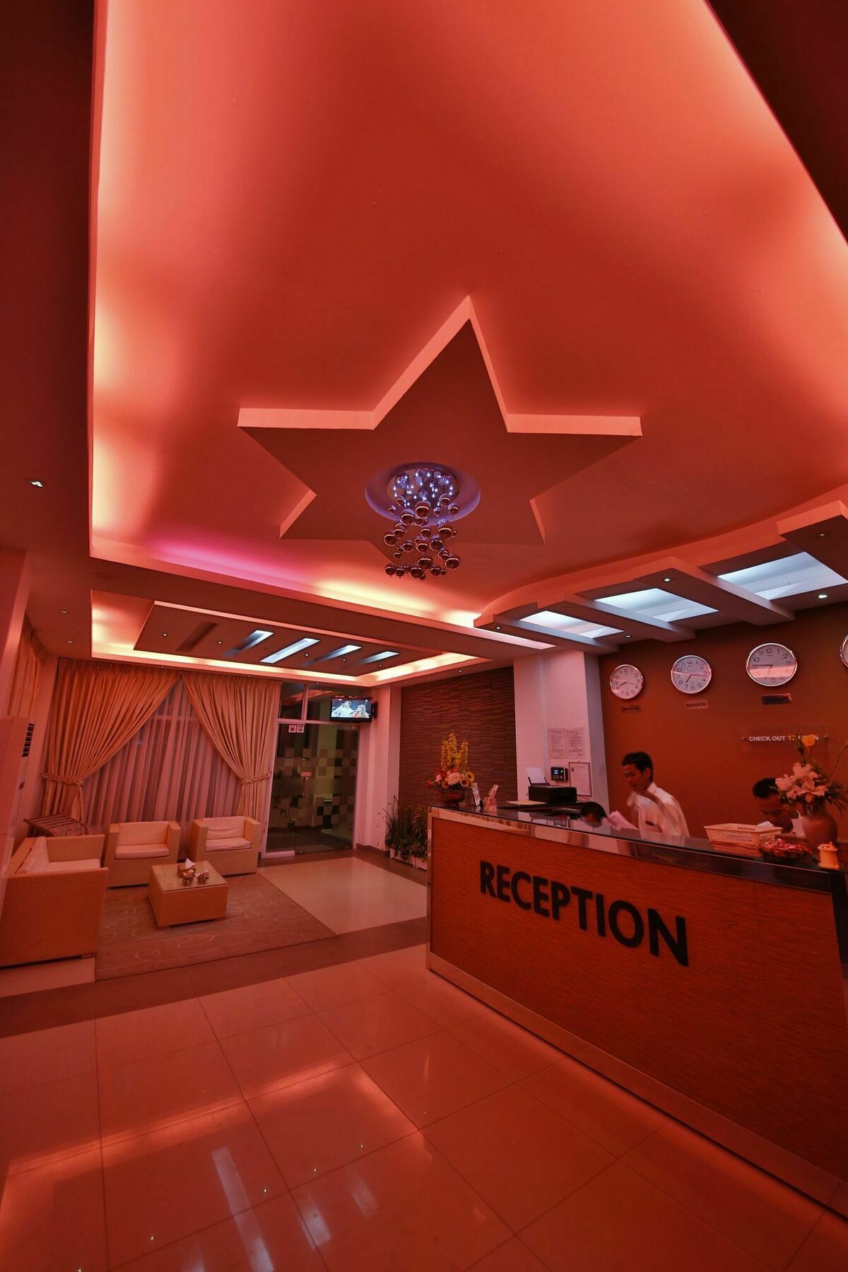 Hotel 72 Янгон Екстериор снимка