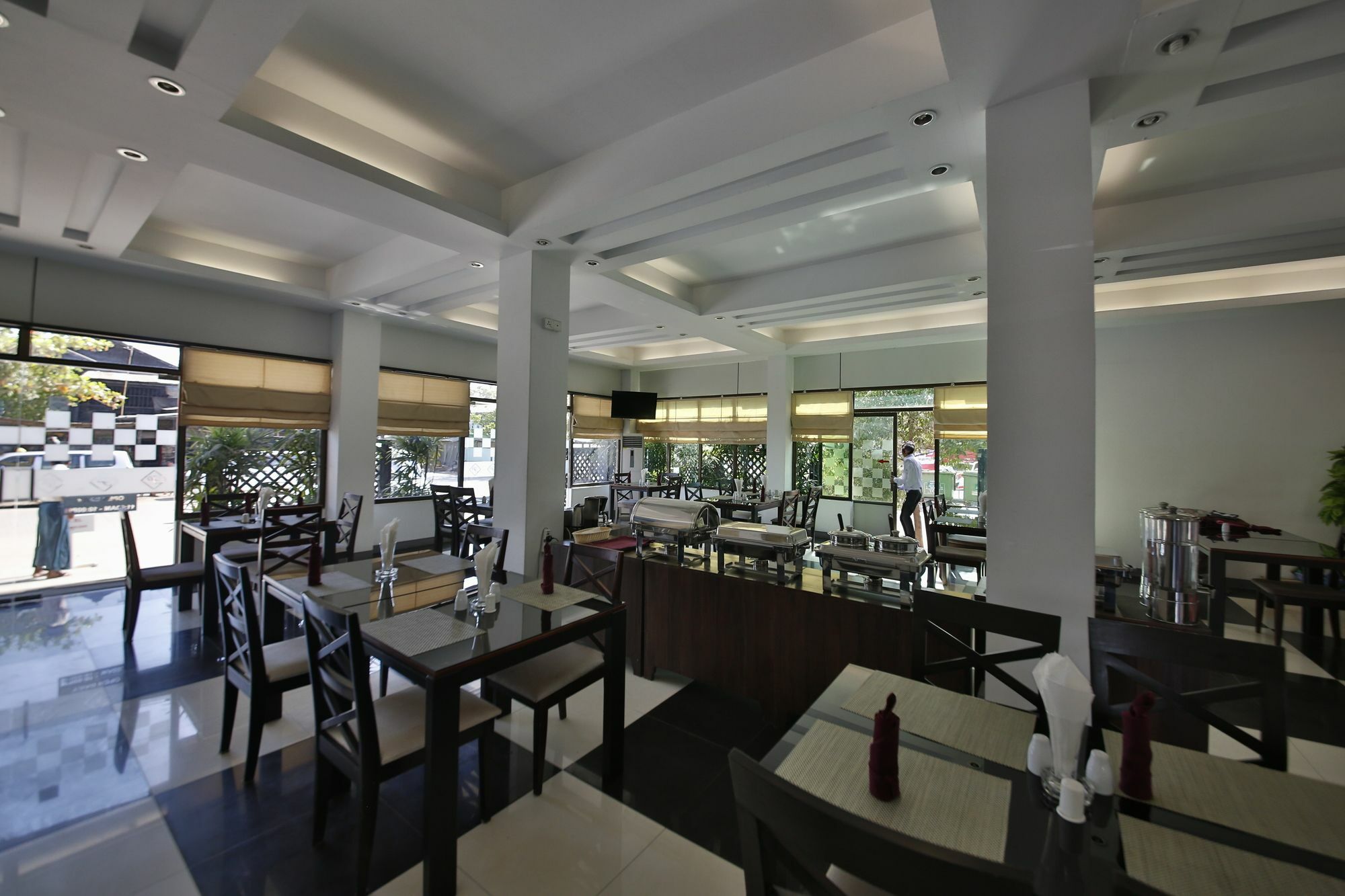 Hotel 72 Янгон Екстериор снимка