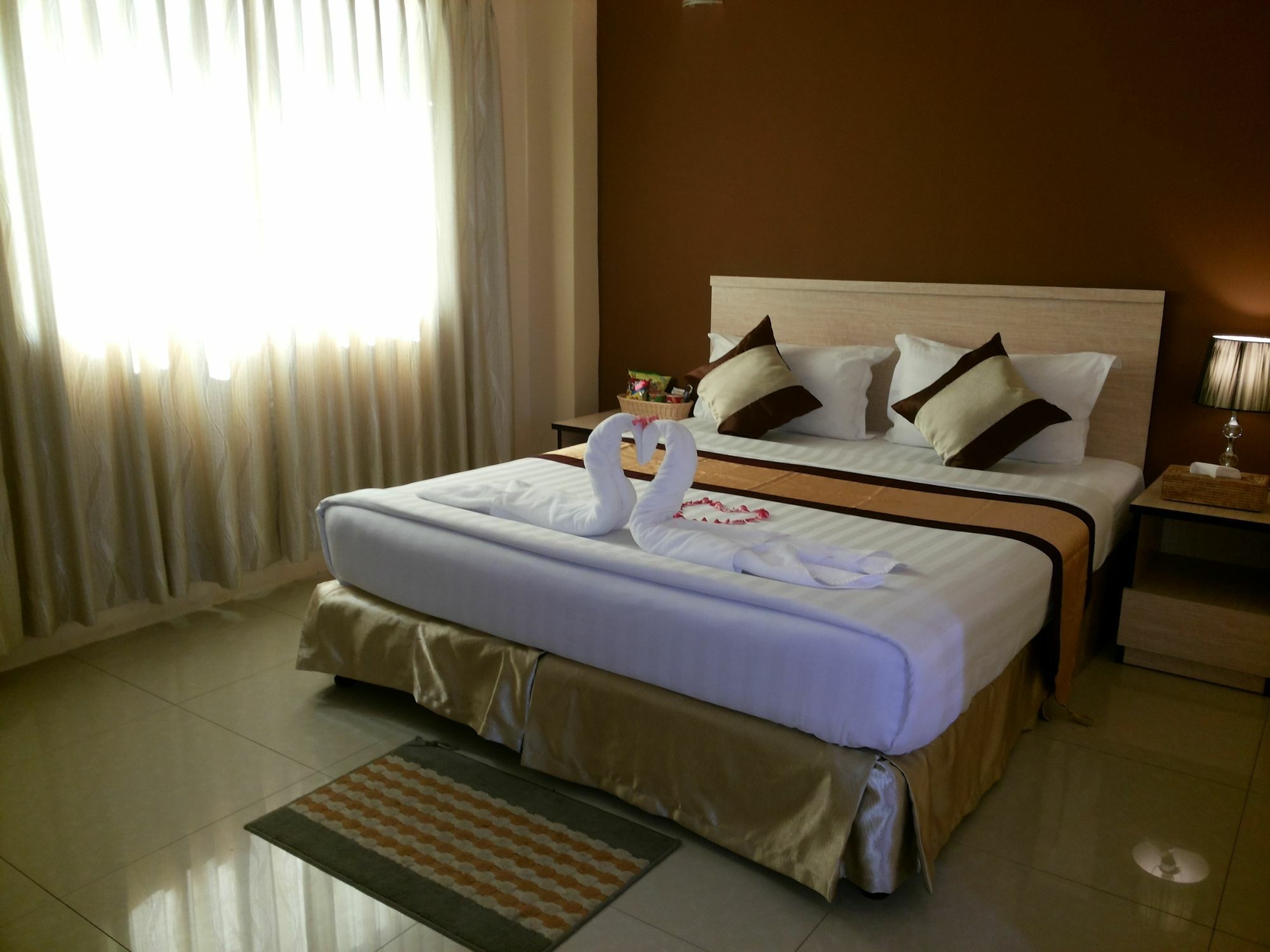 Hotel 72 Янгон Екстериор снимка