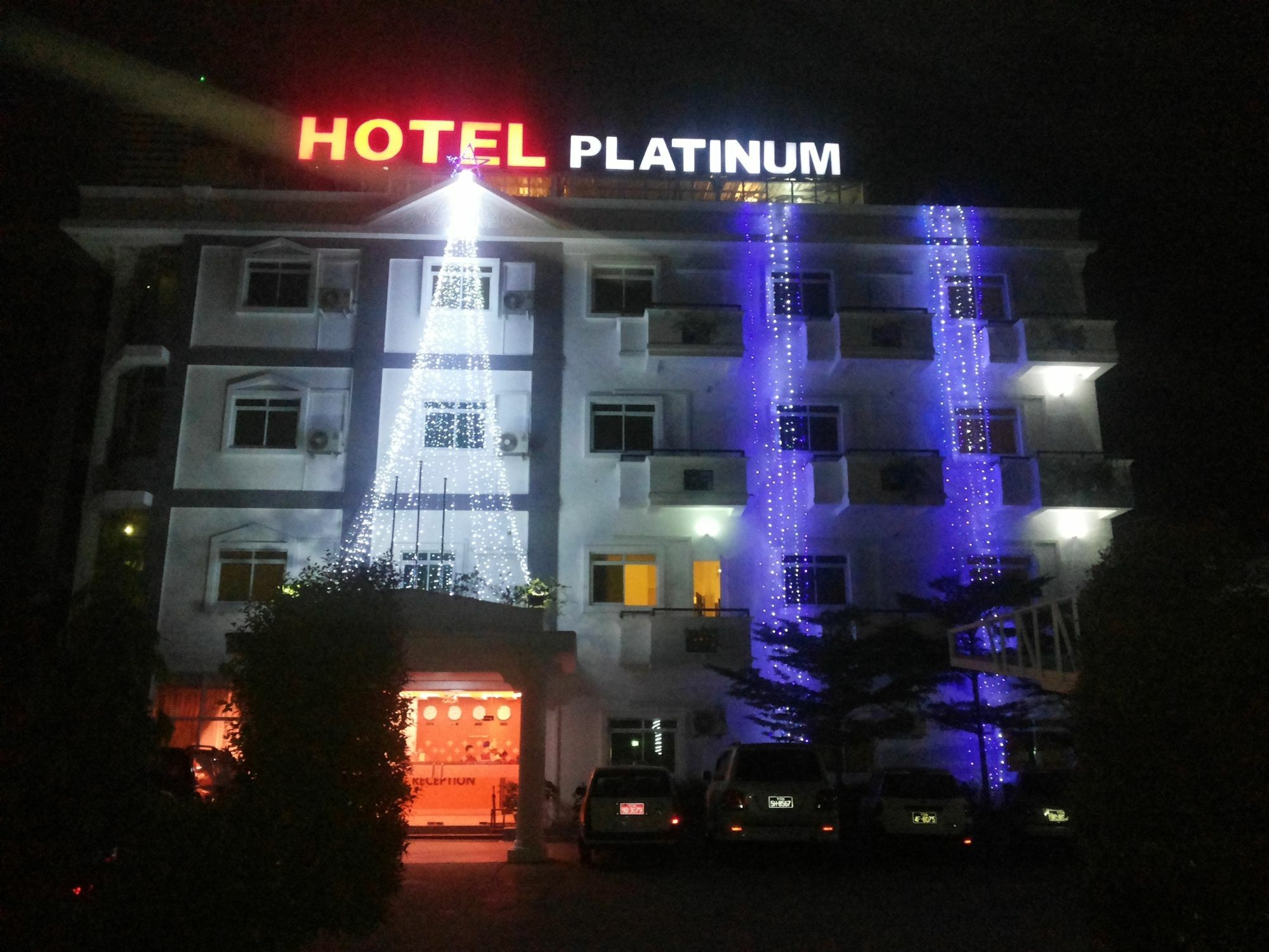 Hotel 72 Янгон Екстериор снимка